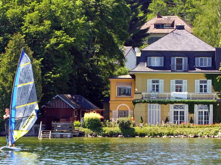 Eine Villa am Starnberger See.