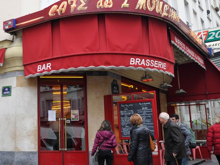 Cafe de 2 Moulins in Paris (Foto vom 29.12.2010). Foto: Marc Müller dpa