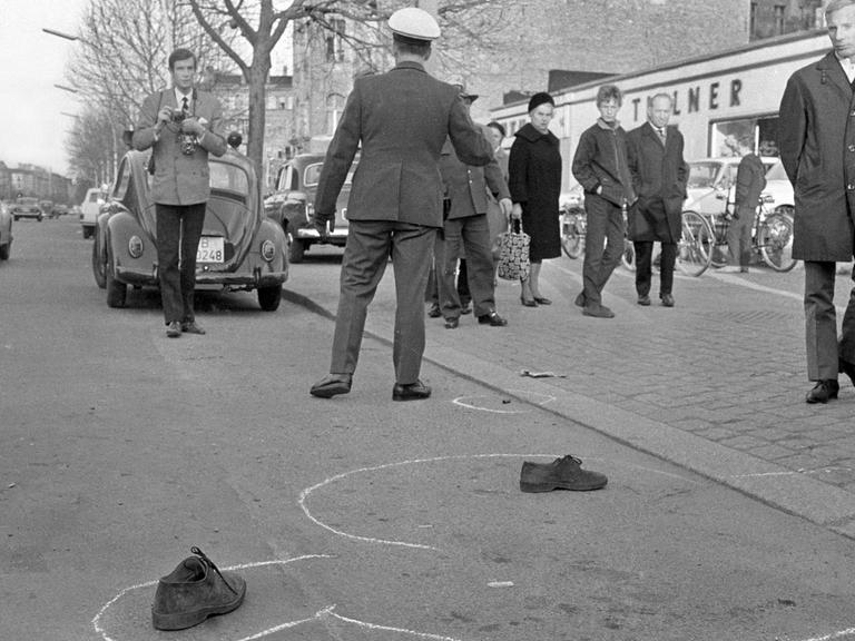 "Dutschke-Attentat" - Blick auf den Tatort: Am 11. April 1968 schießt Josef Bachmann den Studentenführer Rudi Dutschke dreimal auf offener Straße an.