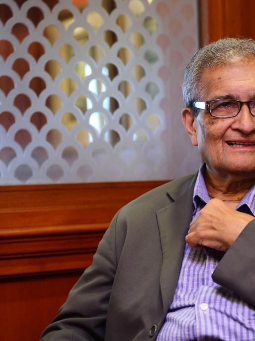 Portrait des Wirtschaftswissenschaftlers und Philosophen Amartya Sen