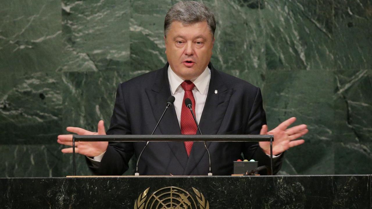 Der ukrainische Präsident Petro Poroschenko hat in seiner Rede bei der UNO-Generaldebatte das militärische Vorgehen Russlands im Osten seines Landes angeprangert.