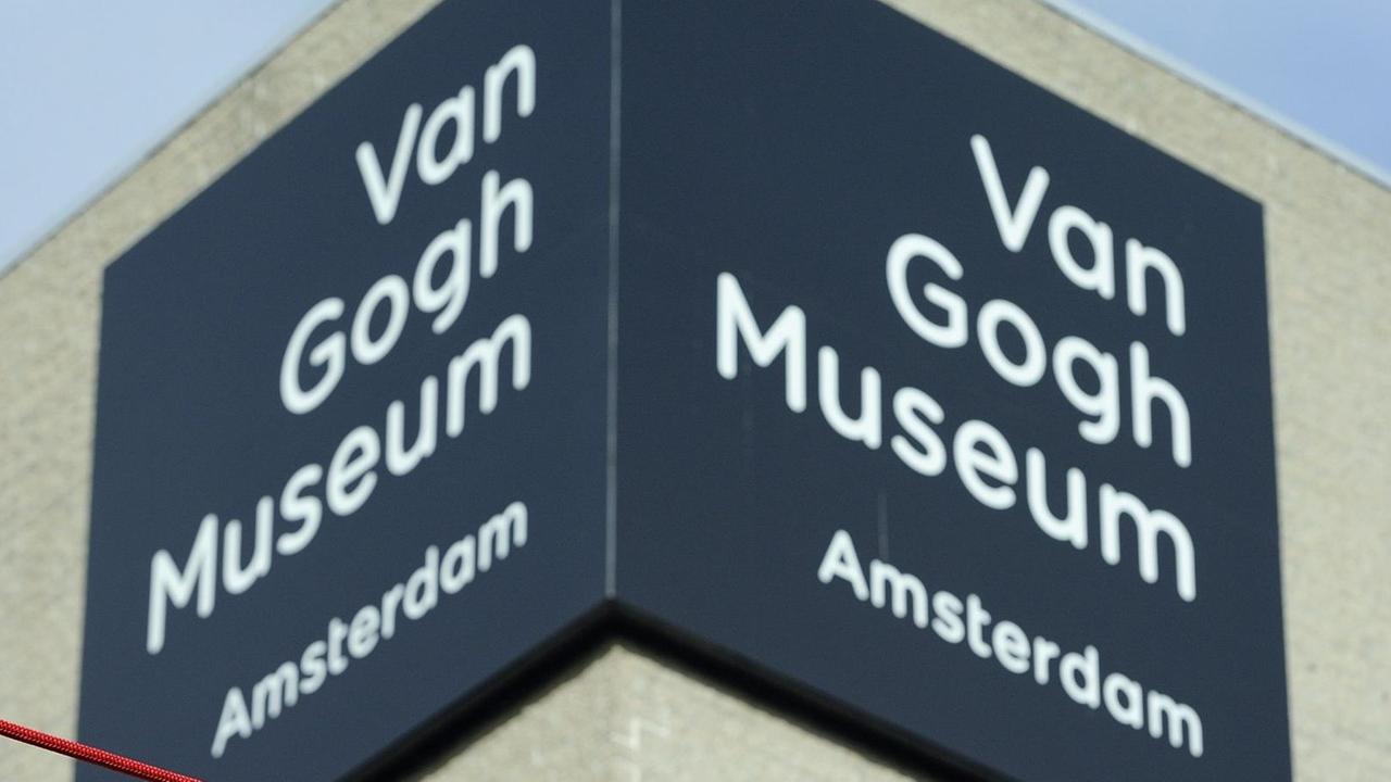 Das Logo des Van Gogh Museum in Amsterdam, Niederlande. Das Logo des Van Gogh Museum in Amsterdam, Niederlande.