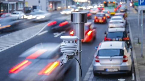 Luftqualität-Messtation an der B 223 in Oberhausen