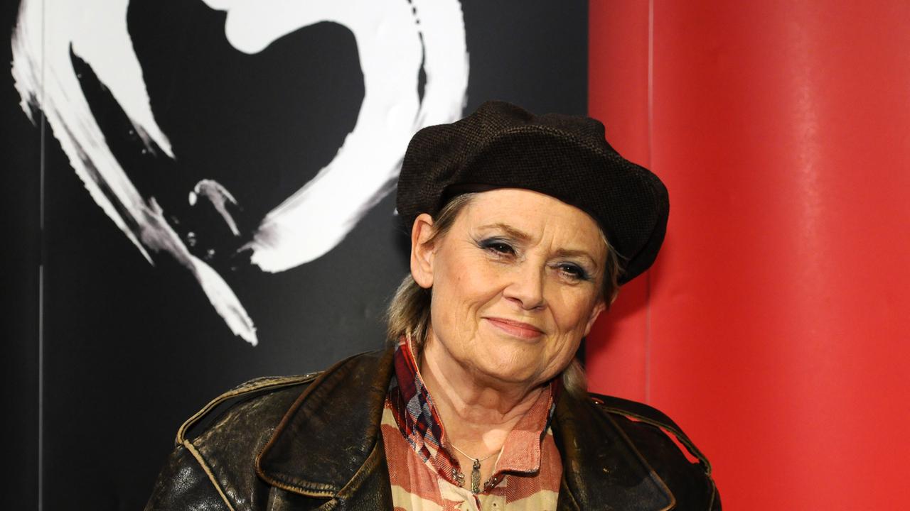 Die dänische Sängerin Gitte Haenning in Köln bei dem Benefiz Konzert "Cover me". Hierbei traten Künstler kostenlos zu Gunsten der AIDS Hilfe Köln auf. 