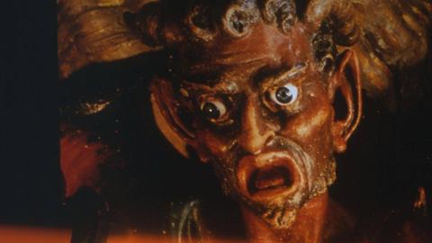 Eine Darstellung des Dämons Asmodeus in der Kathedrale von Rennes-le-Chateau in Frankreich.