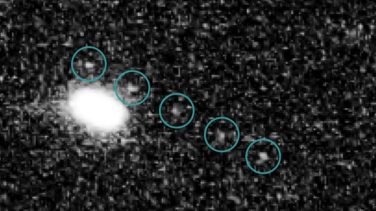 Bisher nur ein verwaschener Lichtfleck: Serienaufnahme des Kuiper-Gürtel-Objekts 2014 MU69 durch das Hubble-Weltraumteleskop