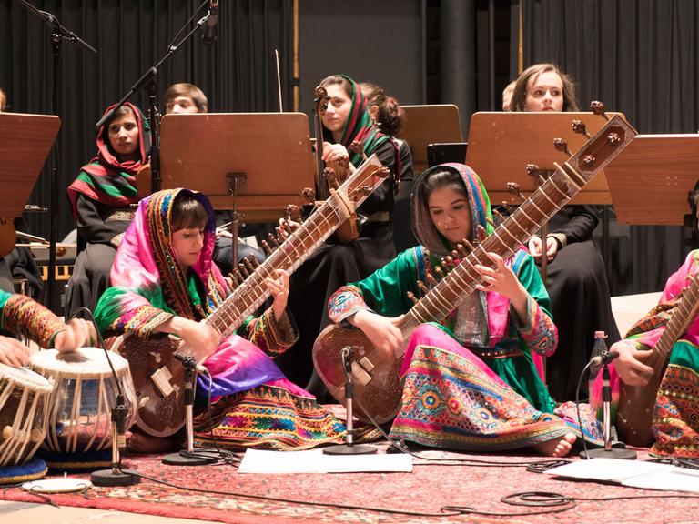 Das afghanische Frauenorchester "Zohra" in der Berliner Gedächtniskirche