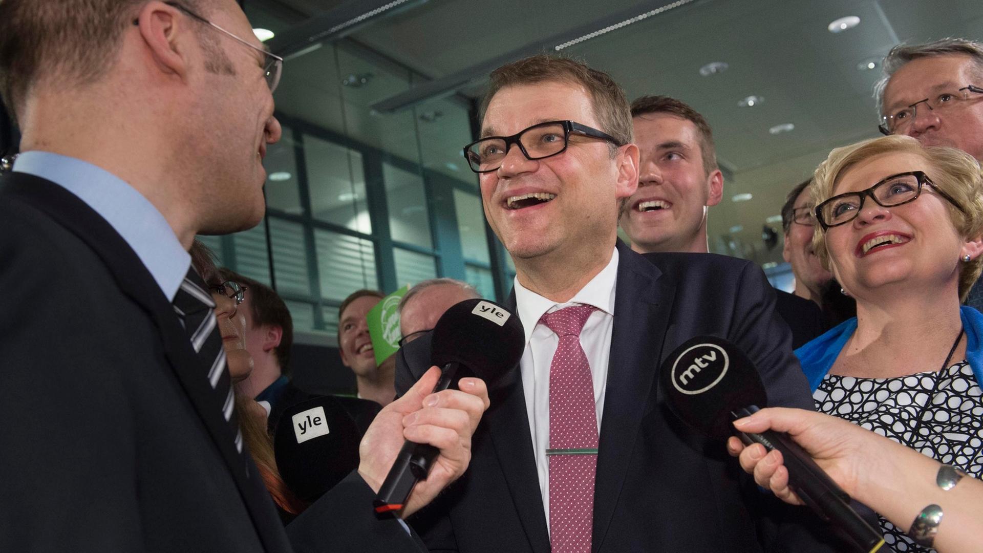 Sieger bei der Parlamentswahl in Finnland: Juha Sipilä, Chef der Zentrumspartei, am Wahlabend