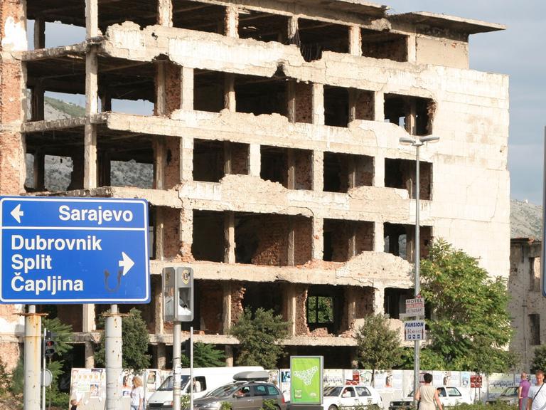 Im Krieg zerstörtes Haus in Mostar (Bosnien-Herzegowina)