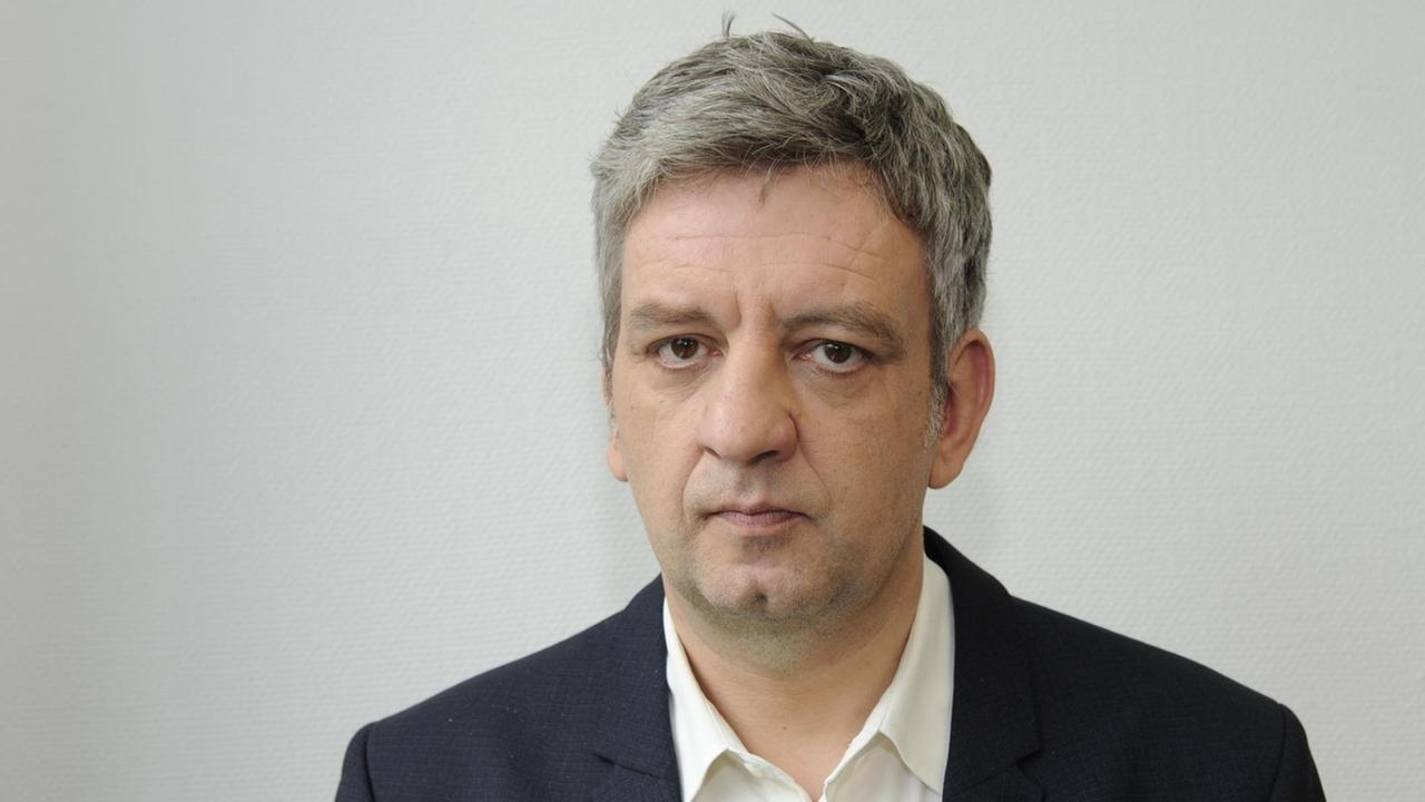 Der Autor und Philosoph Thomas Vasek ist Chefredakteur der Philosophie-Zeitschrift "Hohe Luft" , aufgenommen am 07.09.2014 in Köln.