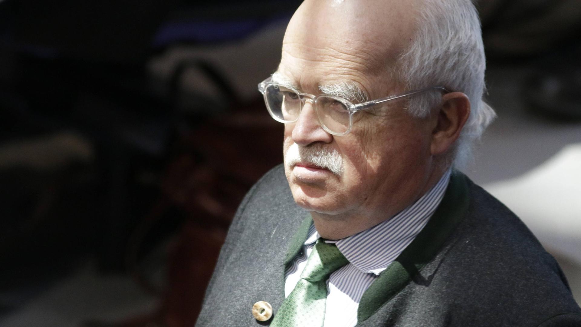 Peter Gauweiler am 27. Februar 2015 im Bundestag bei der Entscheidung über ein weiteres Hilfspaket für Griechenland