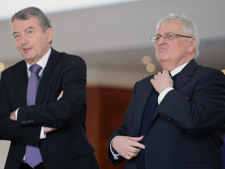 Der scheidende DFB-Präsident Theo Zwanziger (r) und sein Nachfolger Wolfgang Niersbach Der scheidende DFB-Präsident Theo Zwanziger (r) und sein Nachfolger Wolfgang Niersbach