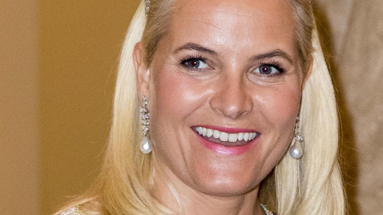 Protraitfoto der elegant gekleideten Norwegischen Kronprinzessin Mette-Marit bei einer Gala zum 50. Geburtstag des Dänischen Kronprinzen Frederik von Dänemark im Christiansborg Palast in Kopenhagen am 26 Mai 2018. Protraitfoto der elegant gekleideten Norwegischen Kronprinzessin Mette-Marit bei einer Gala zum 50. Geburtstag des Dänischen Kronprinzen Frederik von Dänemark im Christiansborg Palast in Kopenhagen am 26 Mai 2018.