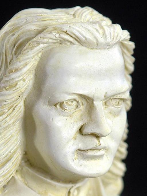 Büste des jungen Komponisten Johann Sebastian Bach.