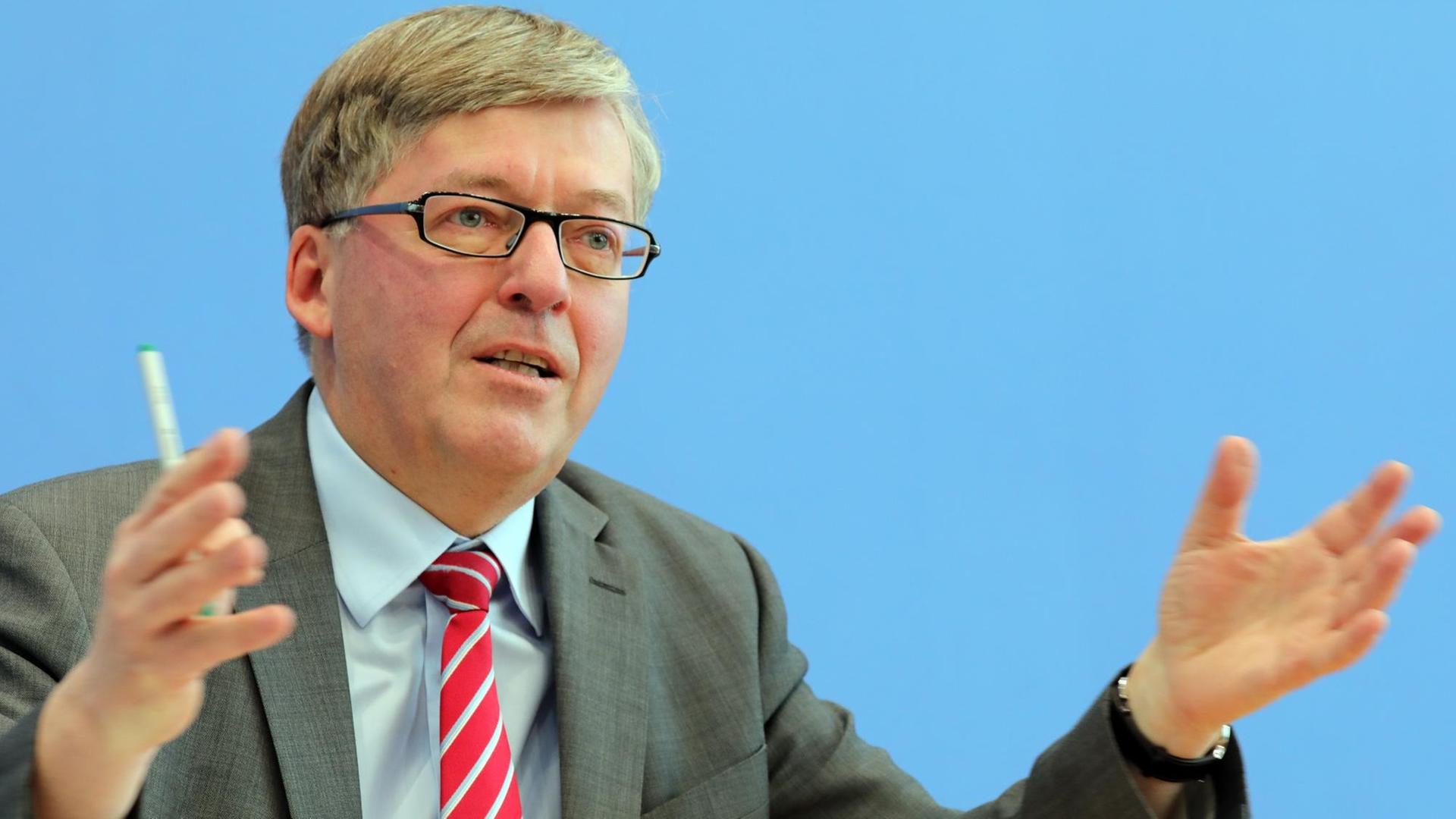 Hans-Peter Bartels (SPD), ehemaliger Wehrbeauftragter des Deutschen Bundestages