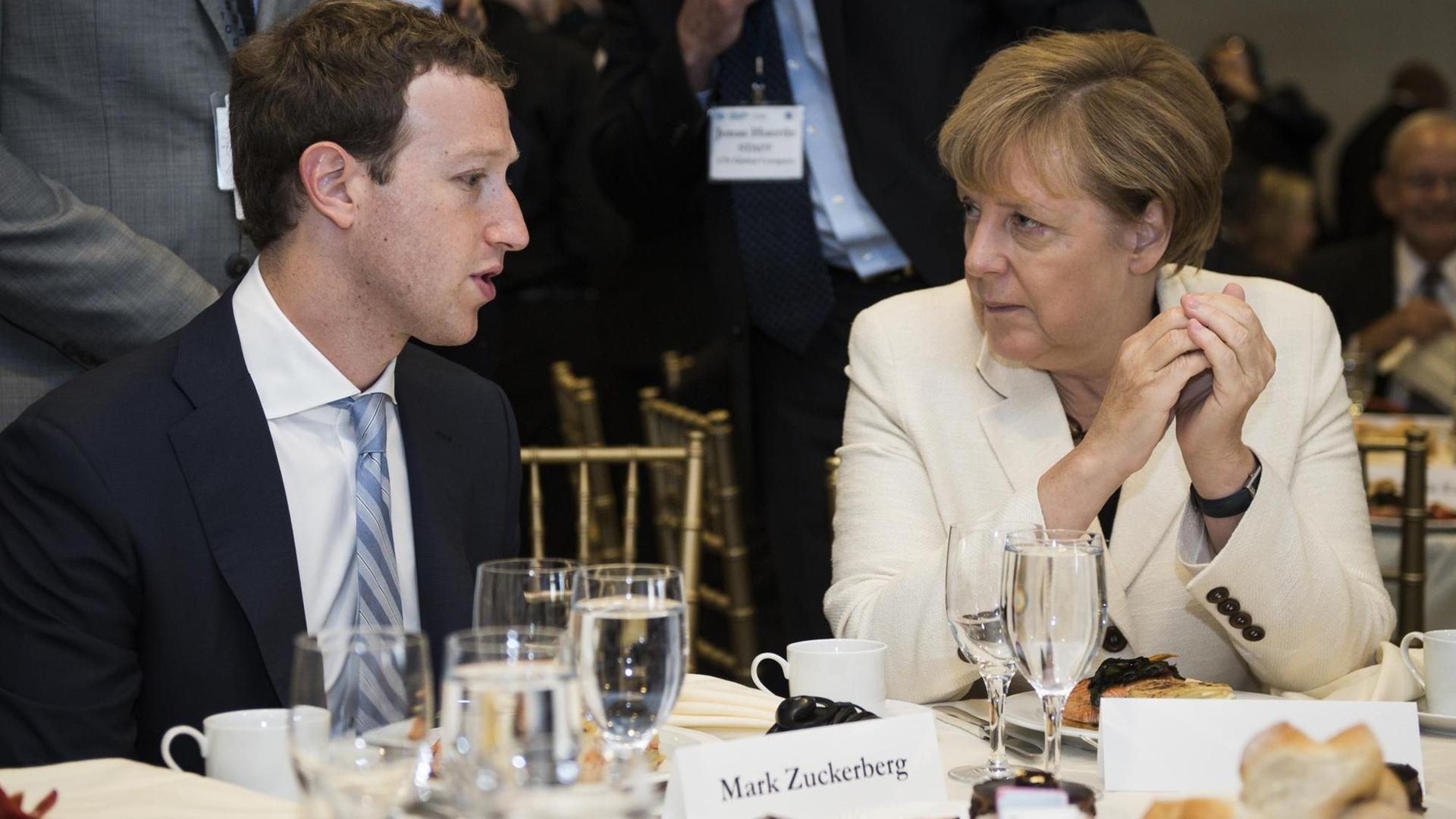 Bundeskanzlerin Angela Merkel und Facebook-Gründer Mark Zuckerberg.
