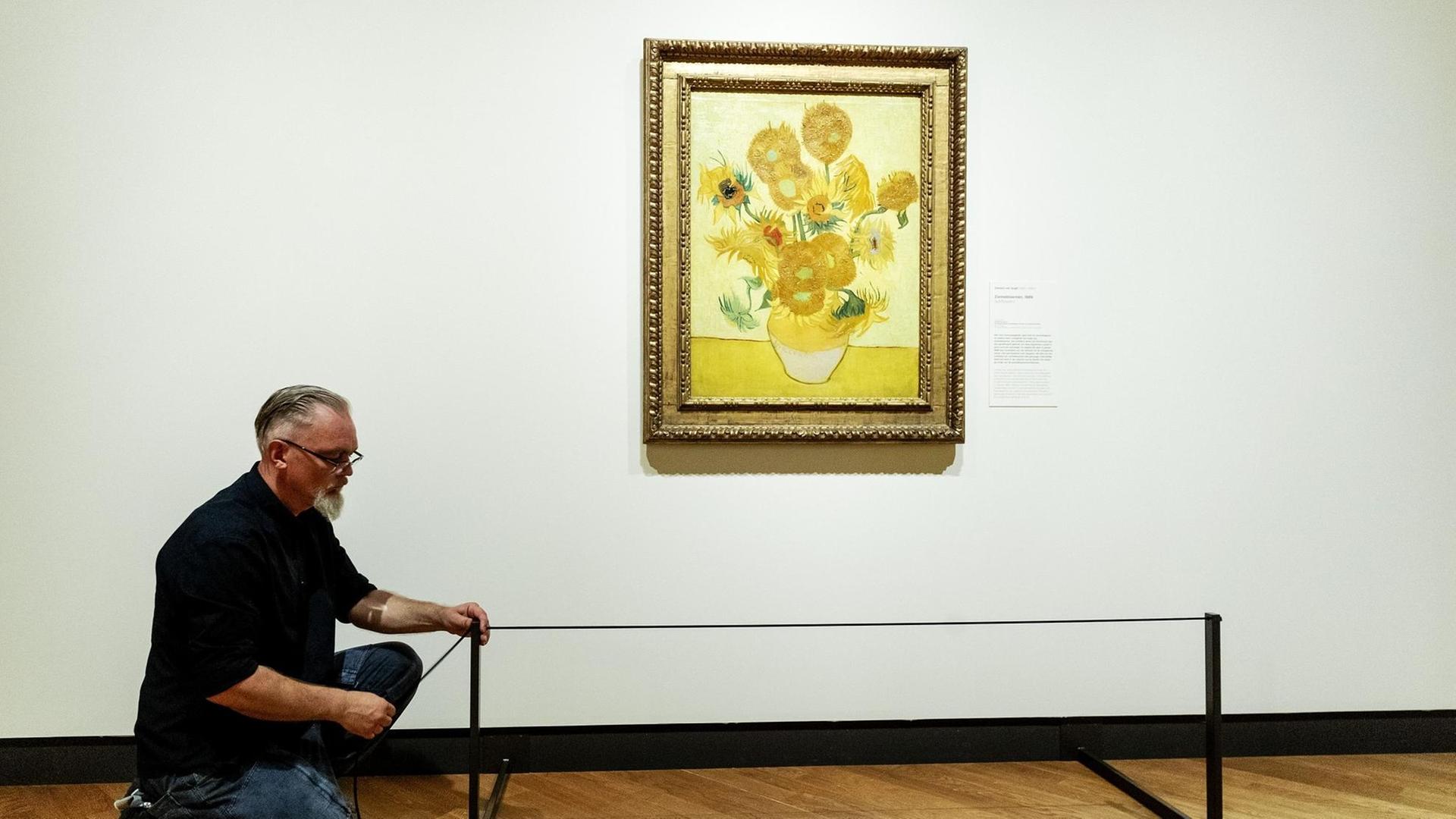 Das Gemälde "Sonnenblumen" von Vincent van Gogh. Das Gemälde "Sonnenblumen" von Vincent van Gogh.