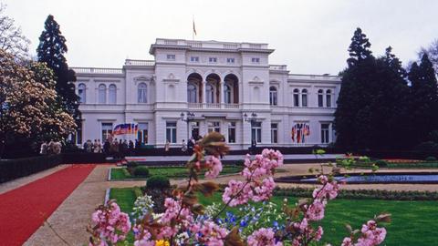Die Villa Hammerschmidt in Bonn unter Bundespräsident Richard von Weizsäcker, Deutschland 1980er-Jahre