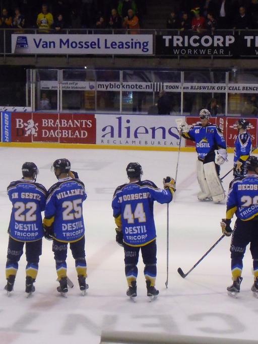 Die Tilburg Trappers bei einem Heimspiel in der deutschen Eishockey-Oberliga