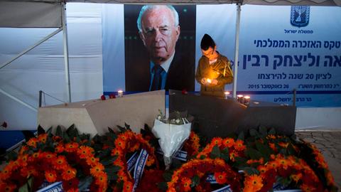 Kränze am Grab von Jitschak Rabin in Jerusalem