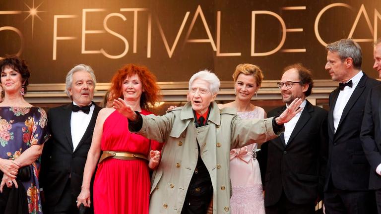 © PHOTO / LE PARISIEN / FREDERIC DUGIT Alain Resnais, 91 ans, est décédé samedi soir à Paris "entouré de sa famille", indique Jean-Louis Livi, le producteur de ses derniers films ARCHIVES PALAIS DES FESTIVAL A CANNES (06) : 65ème FESTIVAL DE CANNES Montée © PHOTO / LE PARISIEN / FREDERIC DUGIT Alain Resnais, 91 ans, est décédé samedi soir à Paris "entouré de sa famille", indique Jean-Louis Livi, le producteur de ses derniers films ARCHIVES PALAIS DES FESTIVAL A CANNES (06) : 65ème FESTIVAL DE CANNES Montée