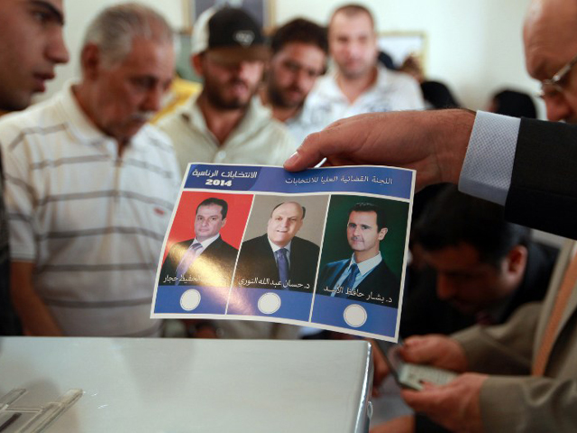 Wahlzettel für die Präsidentschaftswahl: die Kandidaten Maher Hajjar, Hassan al-Nouri und Präsident Baschar al-Assad (v.l.n.r.)