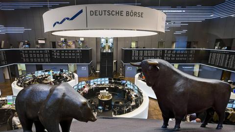 Blick auf den zentralen Raum der Frankfurter Börse.