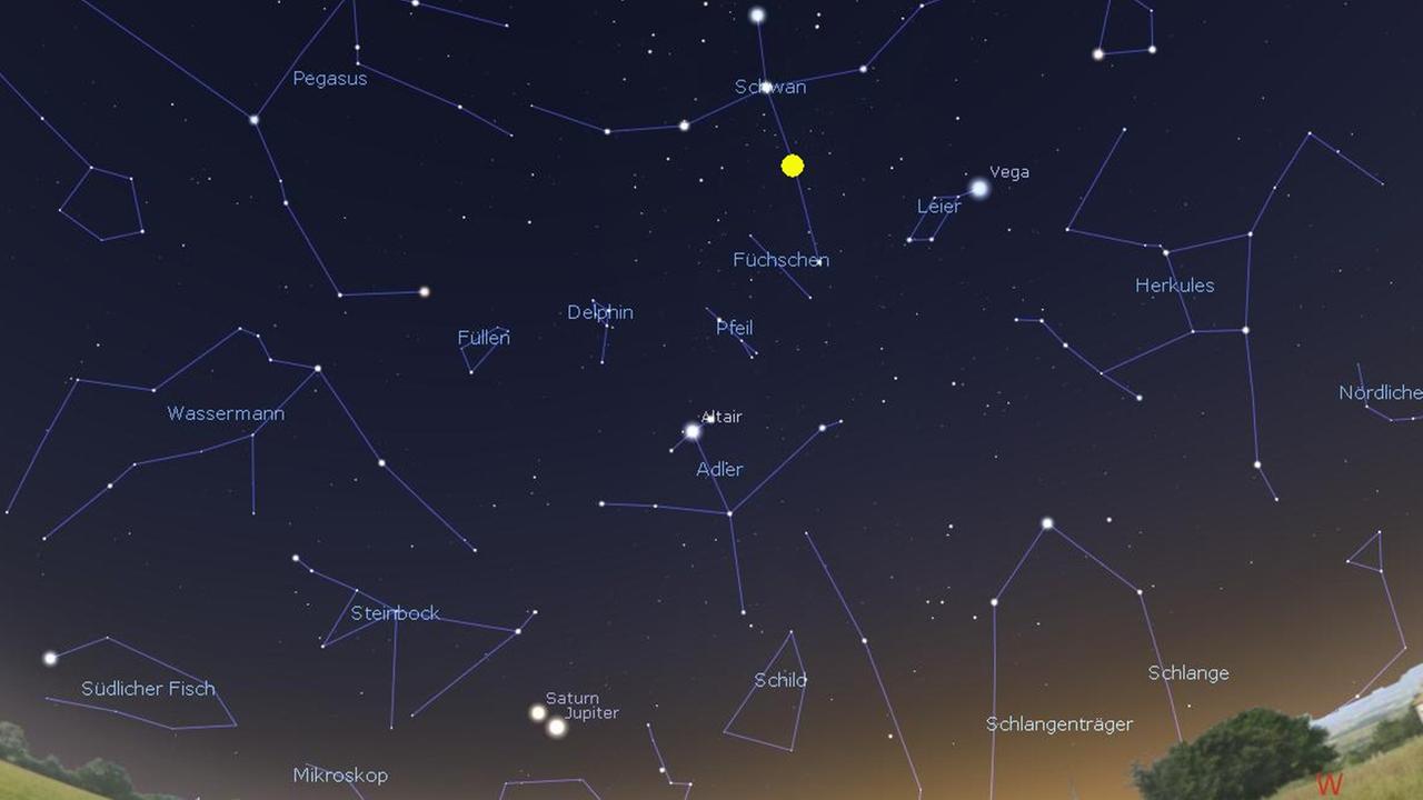 Nach Einbruch der Dunkelheit steht der Schwanz mit Cygnus X-1
