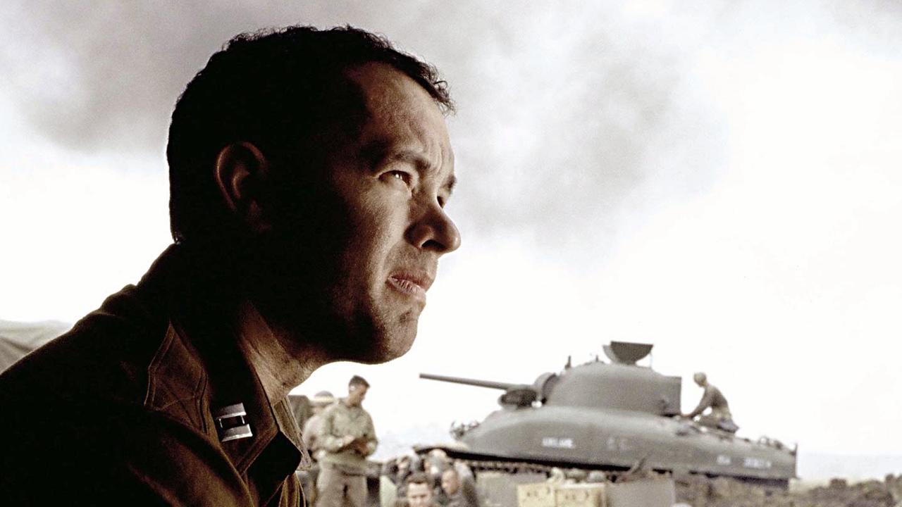 Tom Hanks in der Hauptrolle des Captain Miller in einer Szene von Steven Spielbergs Film "Der Soldat James Ryan". Tom Hanks in der Hauptrolle des Captain Miller in einer Szene von Steven Spielbergs Film "Der Soldat James Ryan".