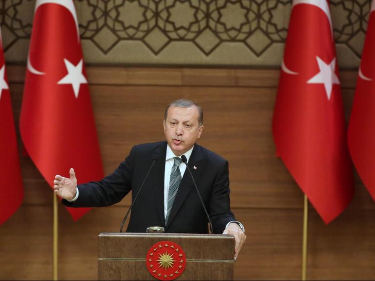 Der türkische Präsident Recep Tayyip Erdogan während einer Rede im Präsidentenpalast in Ankara am 4.5.2016.