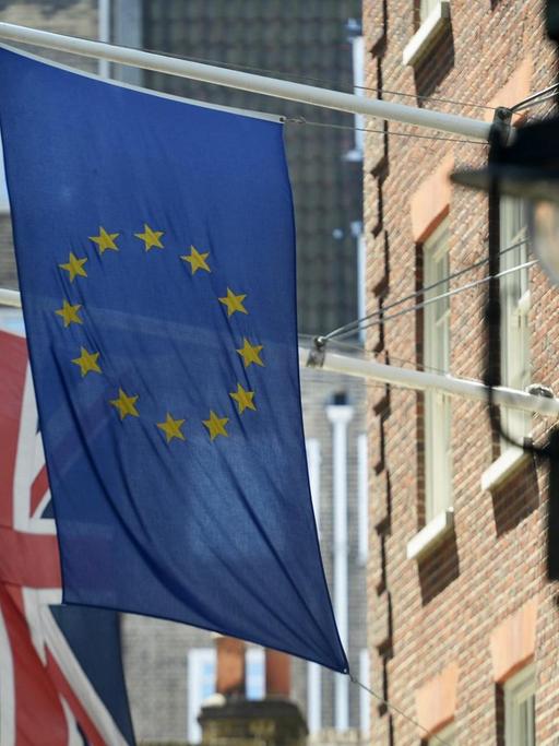 Die Flagge Großbritanniens und die der Europäischen Union
