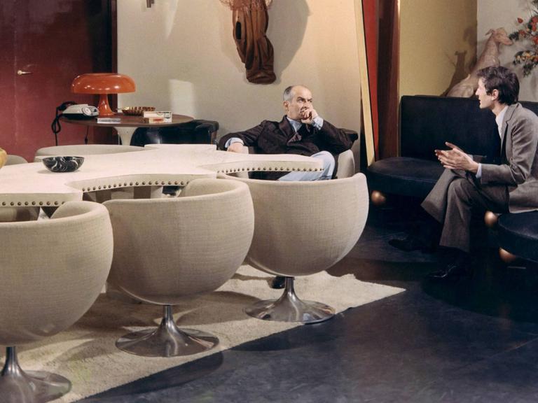 Filmstill von 1967: Oscar de Edouard Molinaro mit Louis De Funes in Möbeln des Designers Pierre Paulin