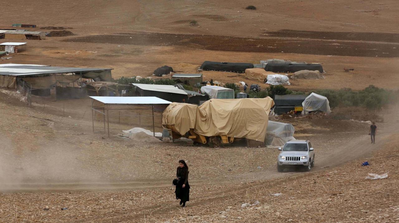 Eine Barackensiedlung von palästinensischen Beduinen im Westjordanland.