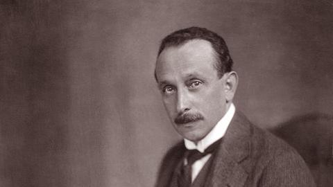 Der österreichische Schriftsteller Felix Salten in einer schwarz-weiß- Photographie von 1917