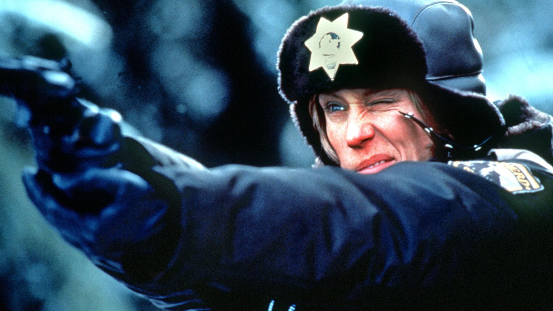 Frances Mc Dormand in einer Szene aus dem Kinofilm "Fargo" von Joel und Ethan Coen