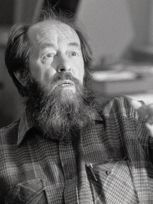 Der russische Schriftsteller Alexander Solschenizyn 1983 im US-amerikanischen Maine