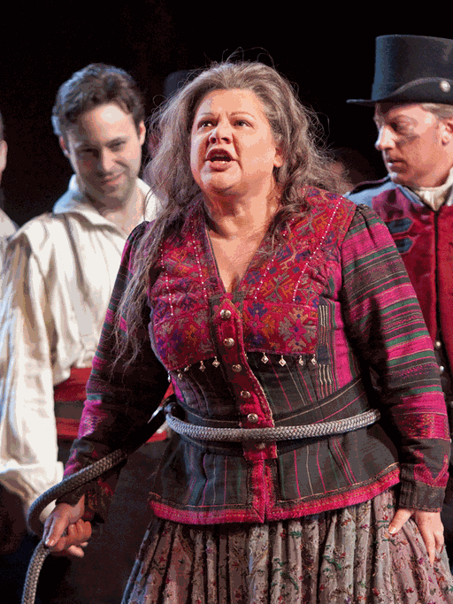 Dolora Zajick als Azucena in Verdis "Il Trovatore" an der New Yorker MET
