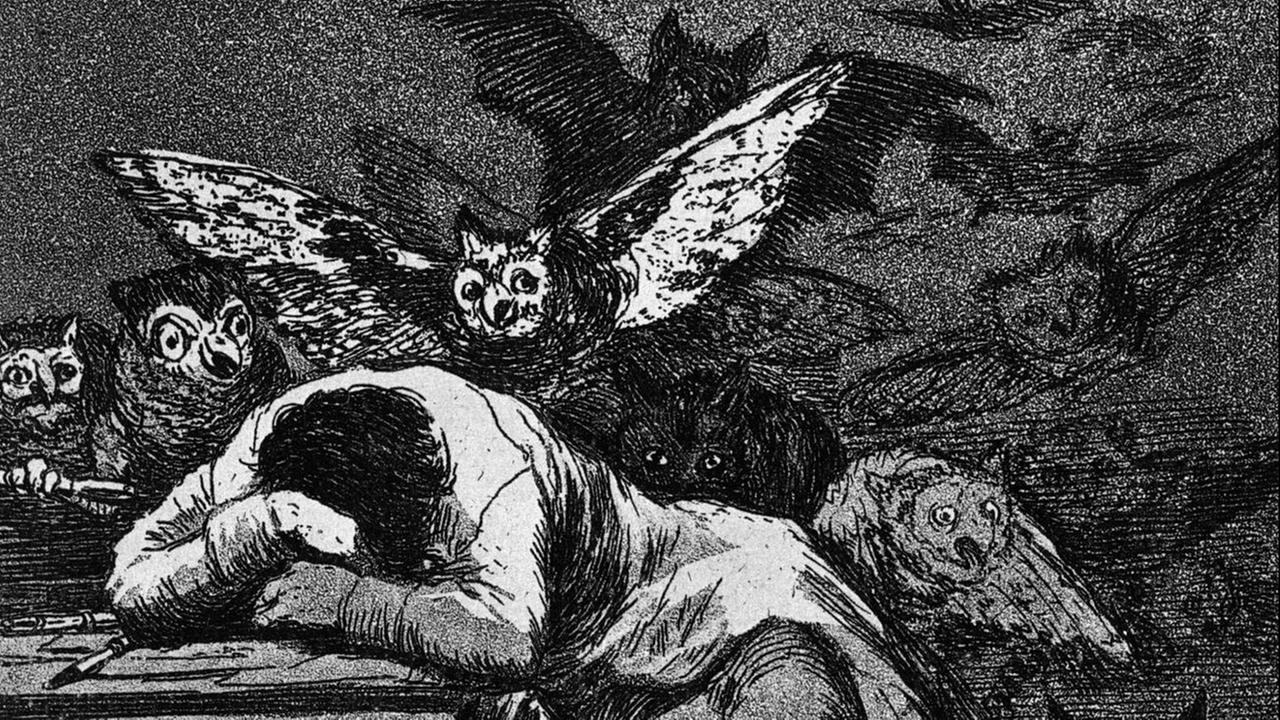 Das Bild "Schlaf der Vernunft" von Francisco Goya zeigt einen schlafenden Mann, über dem dunkle Fledermausgestalten fliegen.