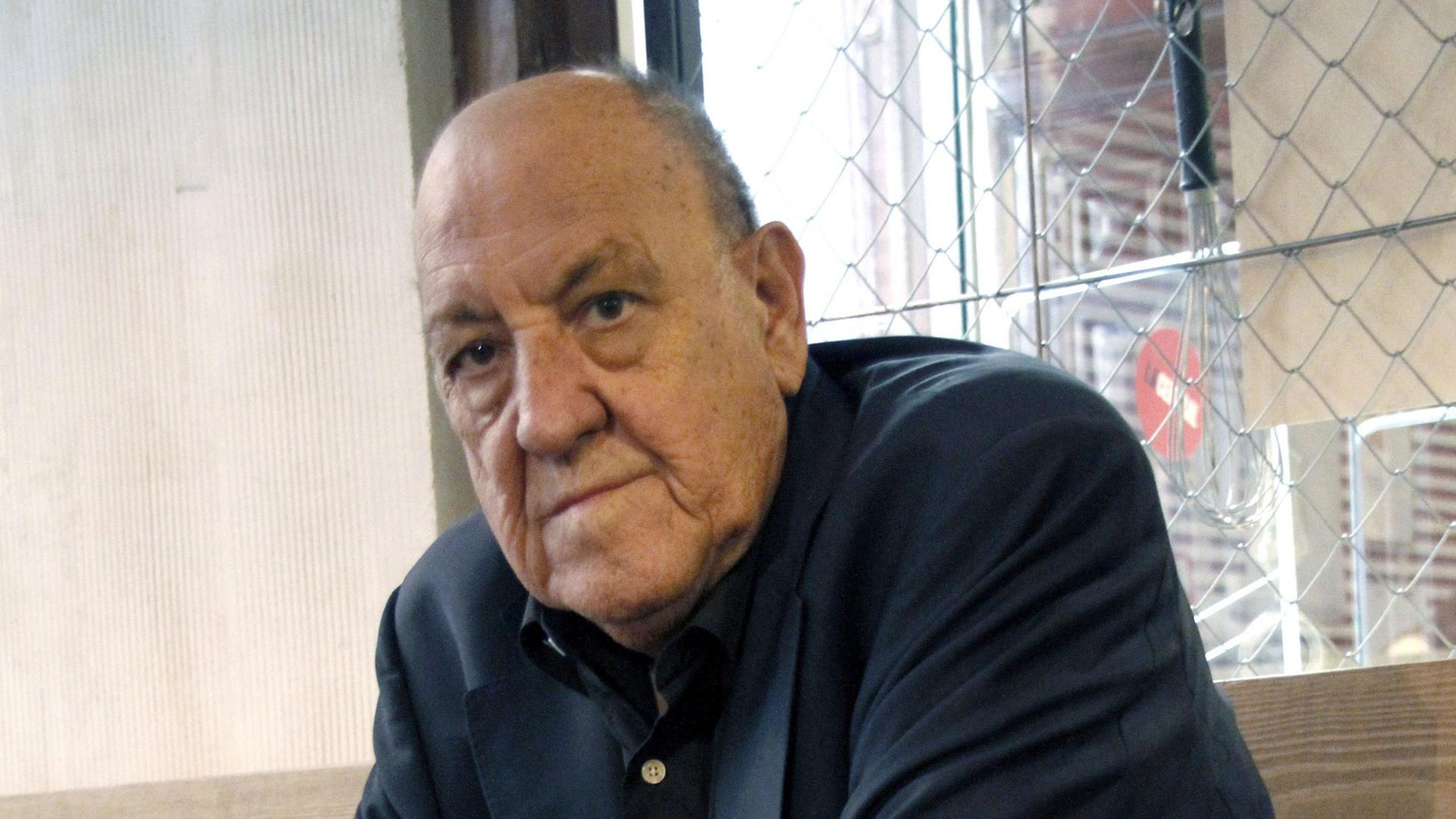 Der spanische Schriftsteller Javier Tomeo (2013).