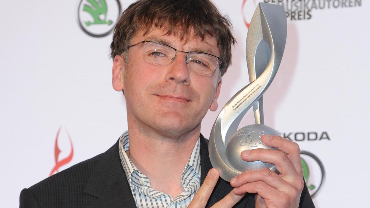 Ulrich Reuter bekommt am Donnerstag (14.04.2011) in Berlin bei Verleihung des Deutschen Musikautorenpreises die Auszeichnung in der Kategorie "Komposition Film- und Fernsehmusik" verliehen.