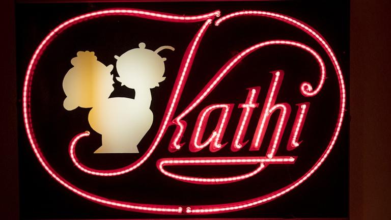 Leuchschrift mit Logo von Kathi