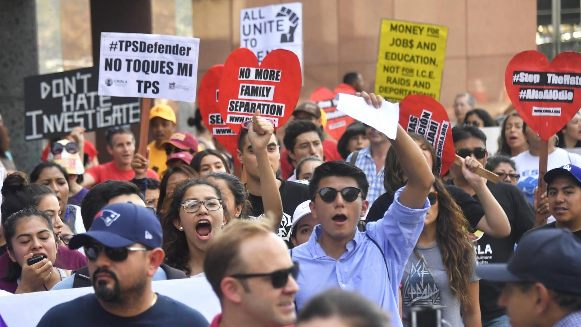 Proteste gegen die Abschaffung des Schutzprogramms für Kinder illegaler Einwanderer in den USA.