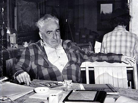 Der Psychiater, Psychoanalytiker und Sexualforscher Wilhelm Reich in seinem Labor in Maine, USA