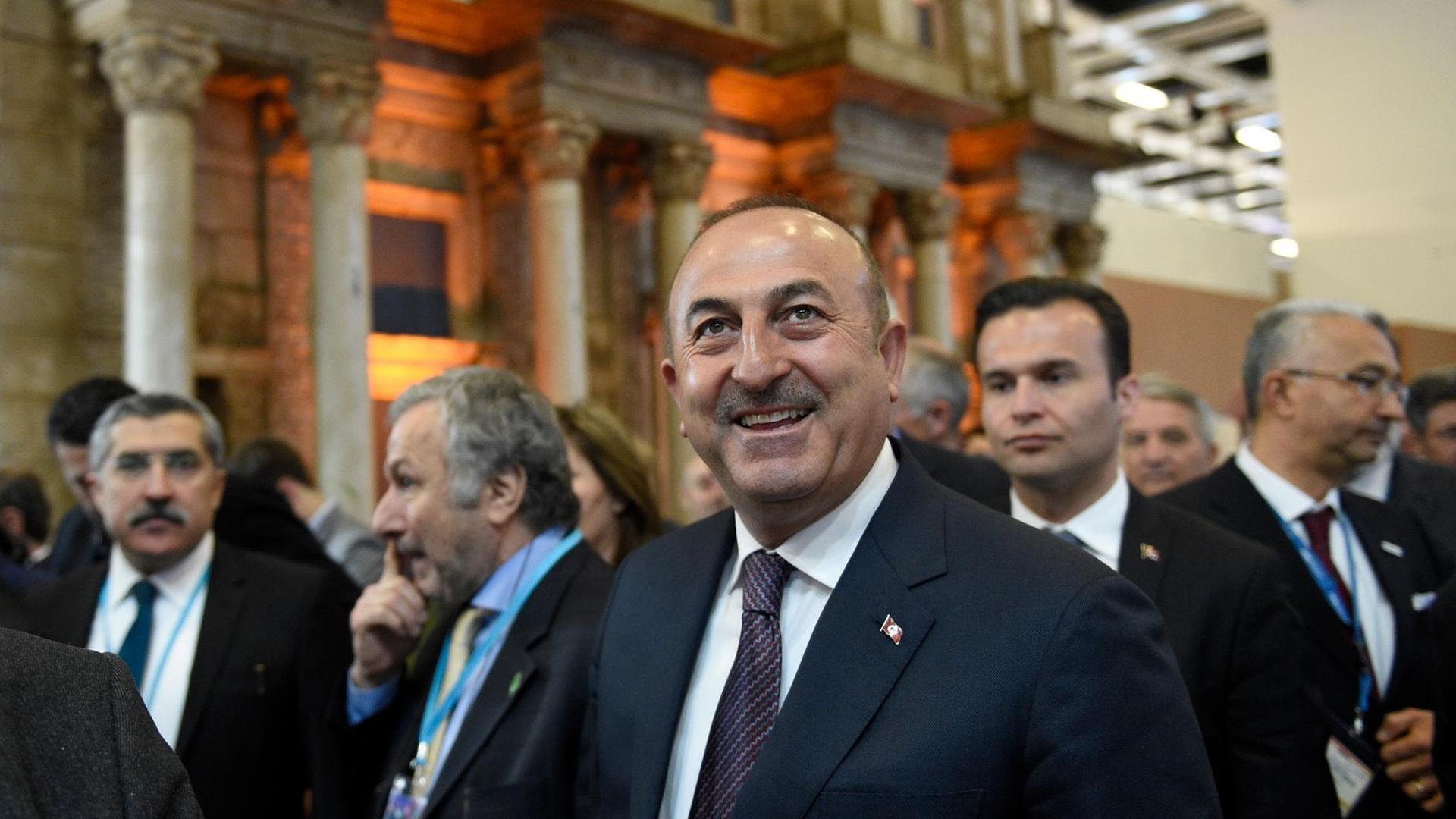 Der türkische Außenministers Mevlüt Cavusoglu bein einem Besuch der Internationalen Tourismus-Börse in Berlin 2017