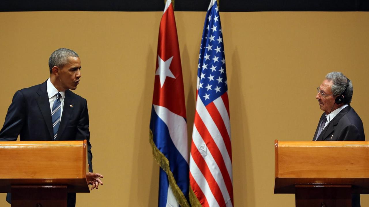 US-Präsident Obama und Kubas Staatschef Castro bei einer Pressekonferenz in Havanna