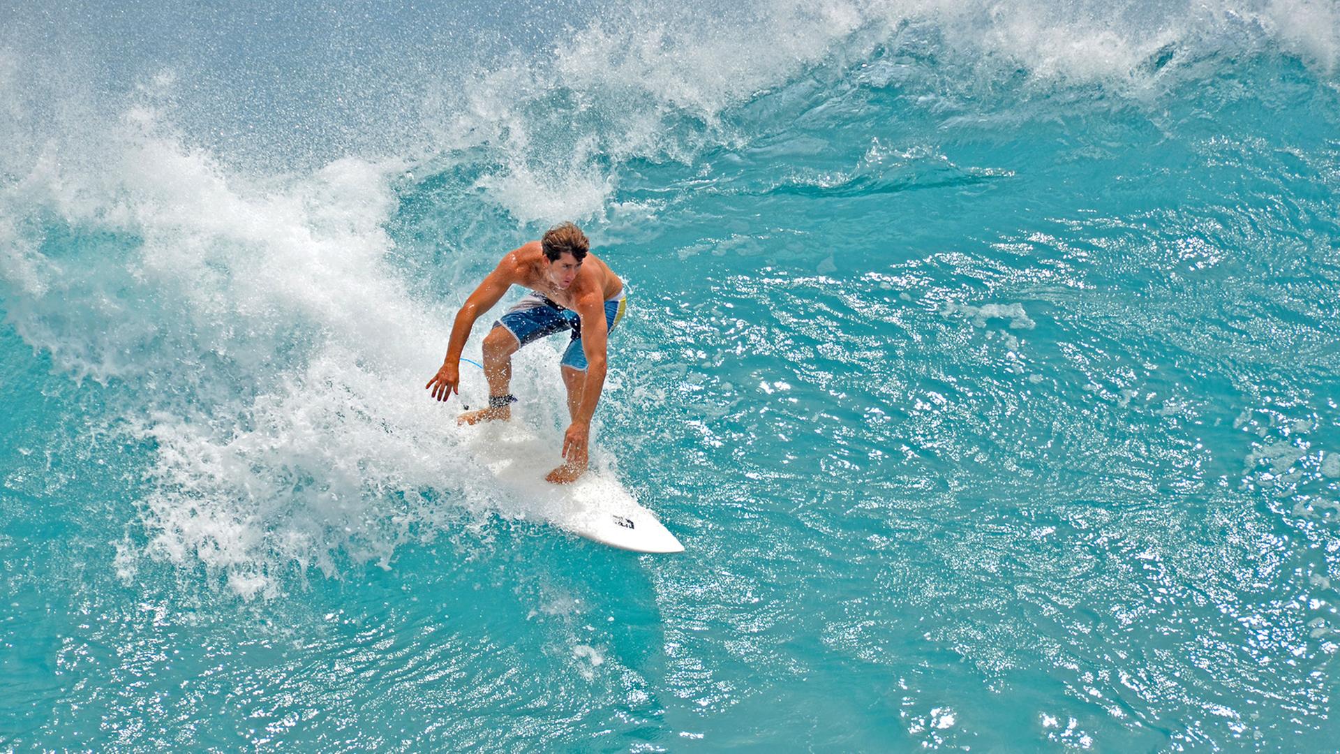 SurfResistance Hawaii Kritik am Ausverkauf der indigenen Surfkultur