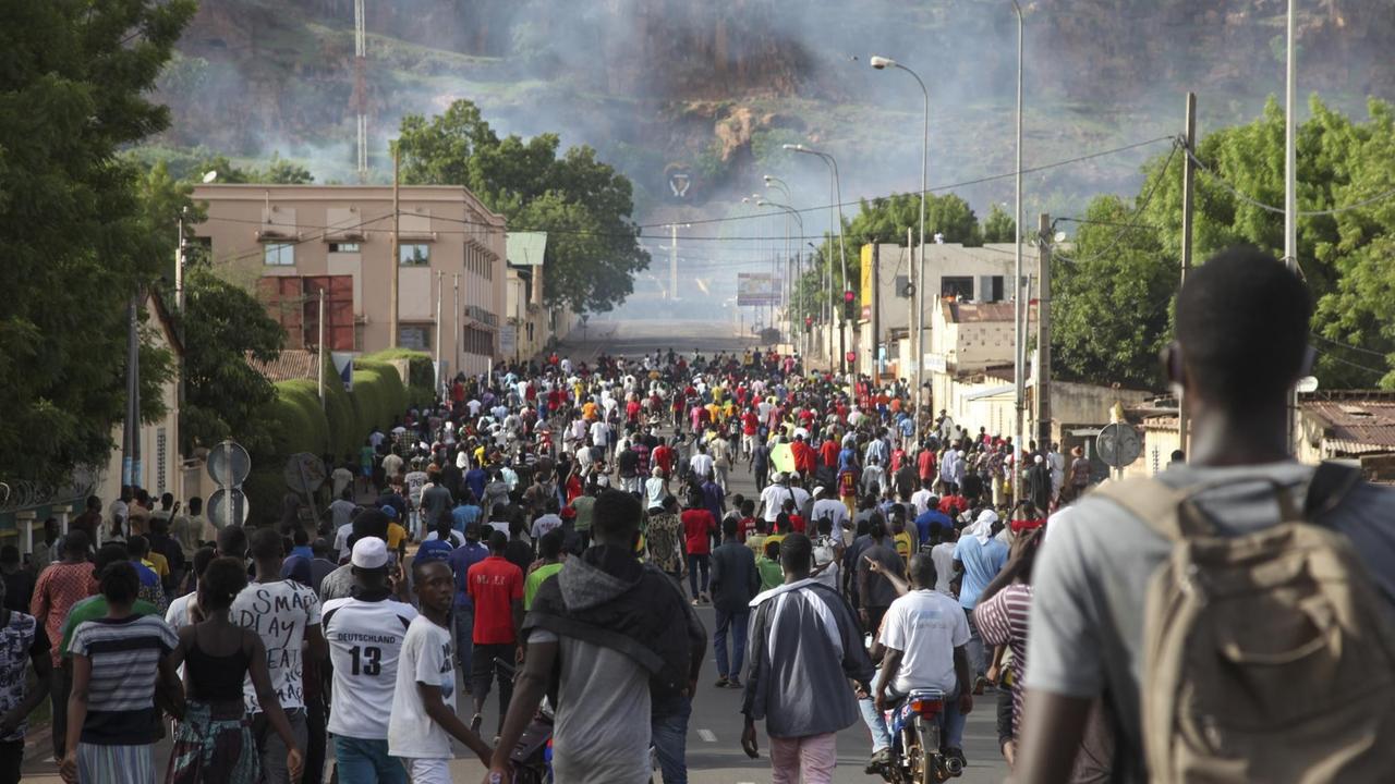 Straßenproteste in Malis Hauptstadt Bamako.