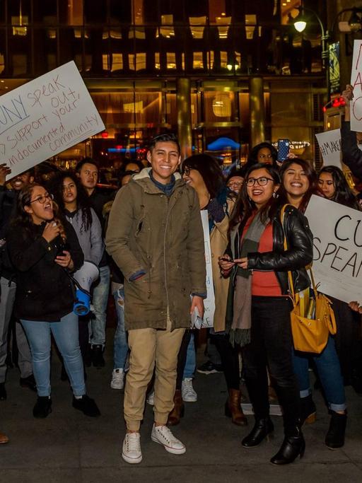 Proteste an der City University of New York (CUNY) für die undokumentierten Studierenden am 8.12.2016.