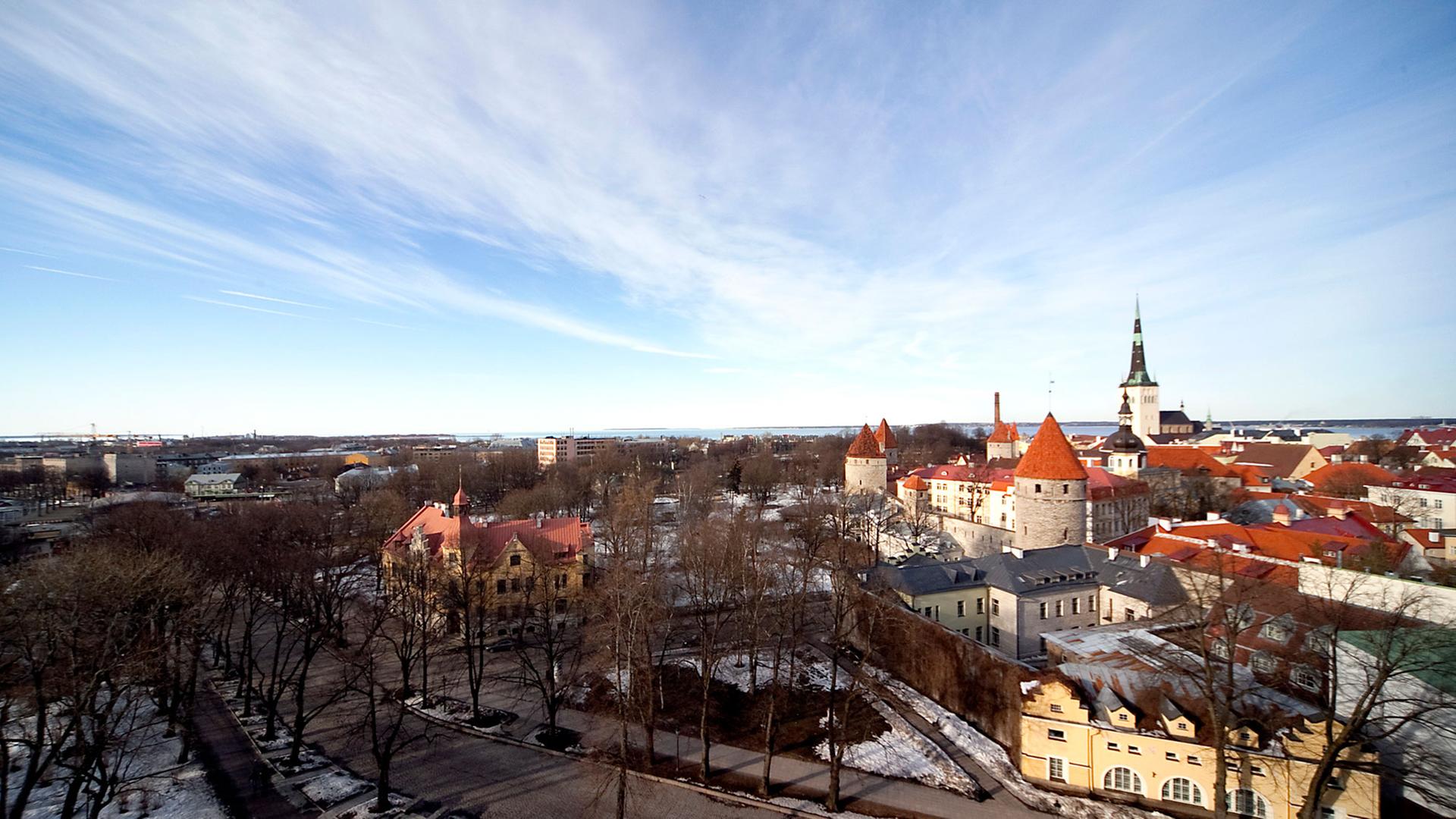 Luftaufnahme von der estnischen Hauptstadt Tallinn.