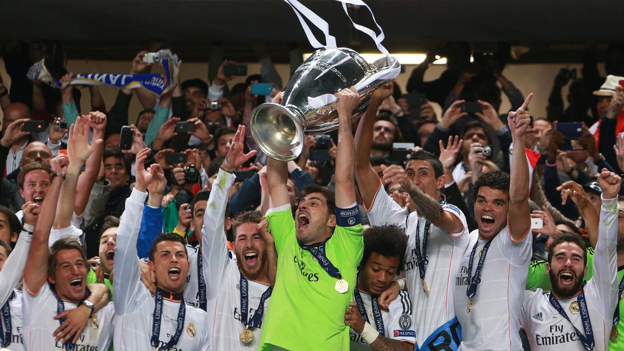 Die Spieler von Real Madrid feiern den Sieg der Champions League. Die Spieler von Real Madrid feiern den Sieg der Champions League.